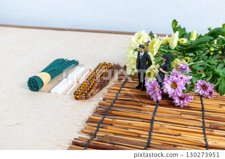 掃墓配件和喪服小娃娃 130273951