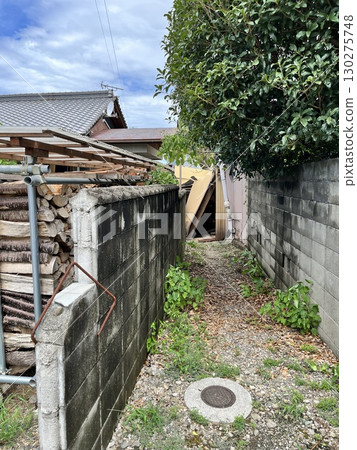 Vacant house collapses Vacant house collapses 130275748