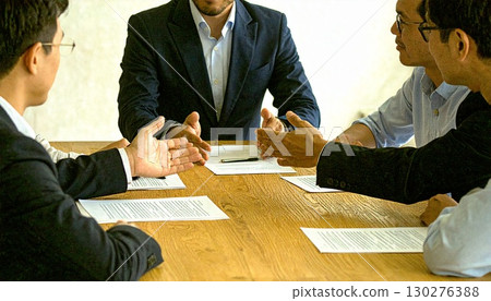 兩位商人在開會 兩位商人在開會 130276388