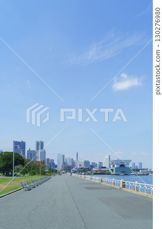 [Yokohama City, Kanagawa Prefecture] Yamashita Park 130276980