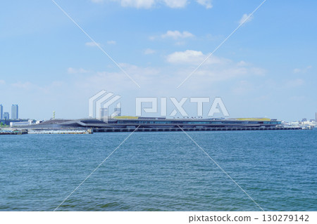 [Yokohama City, Kanagawa Prefecture] Osanbashi Pier, Yokohama 130279142
