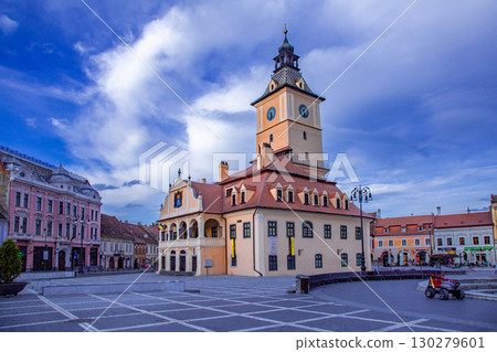 Sfatului Square 130279601