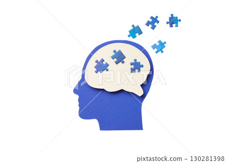 Brain as puzzle pieces for creativity, isolated on white, PNG 130281398