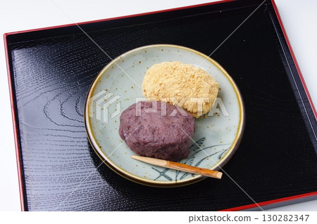 Azuki bean and soybean flour ohagi 130282347