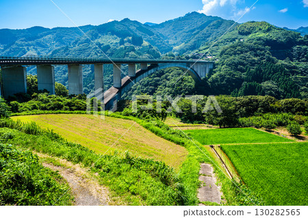 Tensho Bridge [Hinokage Town, Nishiusuki District, Miyazaki Prefecture] 130282565