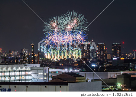 <<Kanagawa Prefecture>> Fireworks Festival in the Cityscape - Ota Ward Peace Memorial Fireworks <<Photographed from Kawasaki City>> <<Kanagawa Prefecture>> Fireworks Festival in the Cityscape - Ota Ward Peace Memorial Fireworks <<Photographed from Kawasaki City>> 130282651