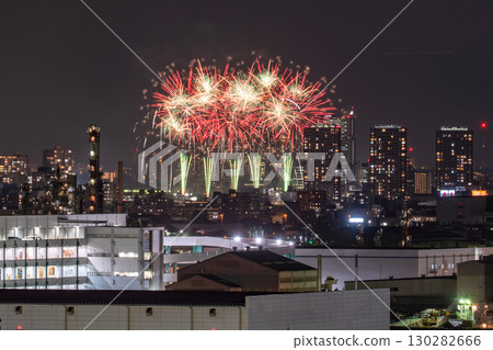 <<Kanagawa Prefecture>> Fireworks Festival in the Cityscape - Ota Ward Peace Memorial Fireworks <<Photographed from Kawasaki City>> <<Kanagawa Prefecture>> Fireworks Festival in the Cityscape - Ota Ward Peace Memorial Fireworks <<Photographed from Kawasaki City>> 130282666