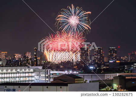 《神奈川縣》街景煙火大會－大田區和平紀念煙火大會《攝於川崎市》 130282675