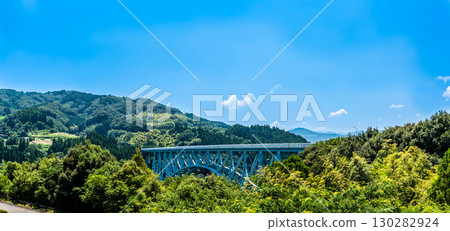 Seiun Bridge Panorama [Hinokage Town, Nishiusuki District, Miyazaki Prefecture] 130282924