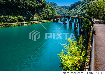 Former Takachiho Railway No. 3 Gokase River Bridge [Hinokage Town, Nishiusuki District, Miyazaki Prefecture] 130283411