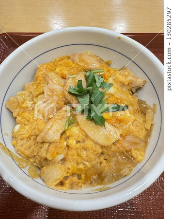 A classic Japanese dish: chicken and egg rice bowl 130285297