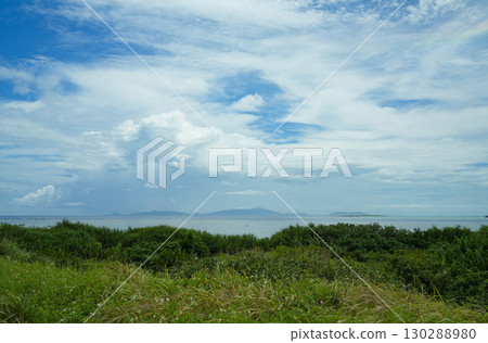 Hatoma Island seen from Iriomote Island, Okinawa Prefecture Hatoma Island seen from Iriomote Island, Okinawa Prefecture 130288980
