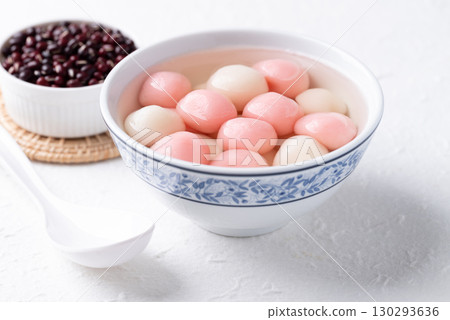 Tangyuan (Chinese sweet dumpling), Glutinous rice ball in syrup Tangyuan (Chinese sweet dumpling), Glutinous rice ball in syrup 130293636