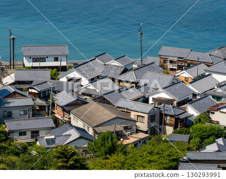 The streets of Mitarai seen from the historical hill park 130293991