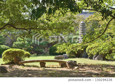 The gardens of Himeji Castle, a national treasure The gardens of Himeji Castle, a national treasure 130294226