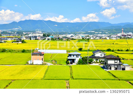 View of Nozawa and Nakagomi Stations in Saku City, Nagano Prefecture (Saku City, Nagano Prefecture) [September 2025] 130295071