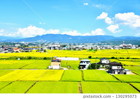 View of Nozawa and Nakagomi Stations in Saku City, Nagano Prefecture (Saku City, Nagano Prefecture) [September 2025] 130295073