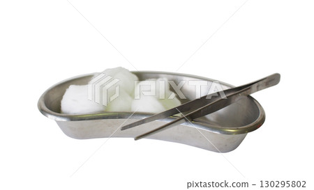 Stainless Kidney Tray with Cotton Balls and Forceps Stainless Kidney Tray with Cotton Balls and Forceps 130295802