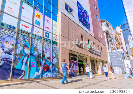 9月1日，日本東京城市景觀。酷暑持續…秋葉原，深受外國遊客喜愛 130295894