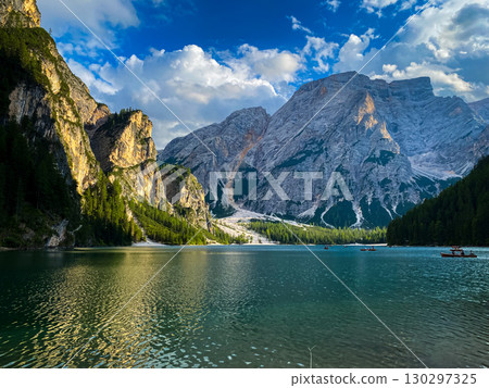 Lago di Braies. lake and mountains 130297325