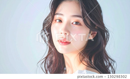 女人轉身，美麗女人的畫像 130298302