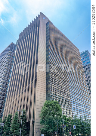 Sumitomo Mitsui Banking Corporation Head Office Building (an office building owned by Mitsui Fudosan) Marunouchi, Chiyoda-ku, Tokyo 130298594