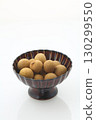 Longan served on tableware 130299550