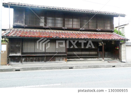 岩手縣盛岡市的傳統聯排別墅建築 岩手縣盛岡市的傳統聯排別墅建築 130300935