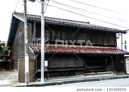 岩手縣盛岡市的傳統聯排別墅建築 岩手縣盛岡市的傳統聯排別墅建築 130300939