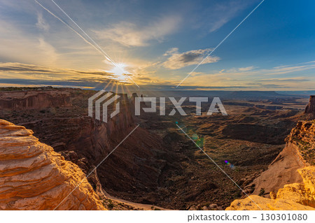 Sunrise at Mesa Arch in Canyolands National Park, Utah, USA, Grand Canyon Grand Circle Sunrise at Mesa Arch in Canyolands National Park, Utah, USA, Grand Canyon Grand Circle 130301080