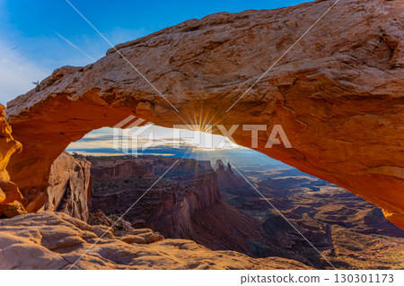Sunrise at Mesa Arch in Canyolands National Park, Utah, USA, Grand Canyon Grand Circle 130301173