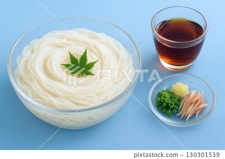 一碗素麵、佐料和麵湯,打造清涼夏日體驗 一碗素麵、佐料和麵湯,打造清涼夏日體驗 130301539