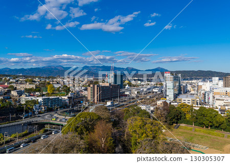 從觀景台俯瞰日本小田原市 130305307