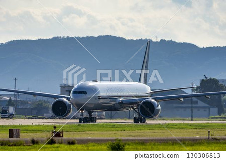 印度政府飛機「印度航空一號」夏季在宮城縣名取市仙台機場滑行 印度政府飛機「印度航空一號」夏季在宮城縣名取市仙台機場滑行 130306813