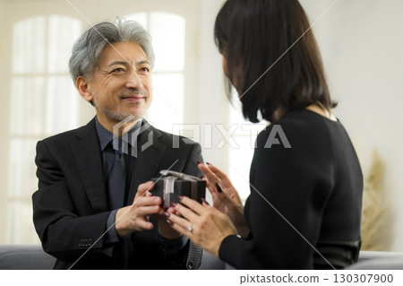 Image of a middle-aged couple dating 130307900
