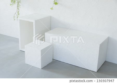 White box furniture 130307947