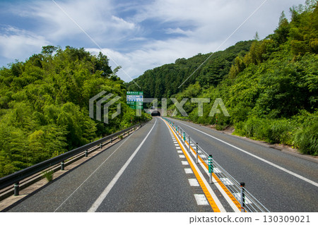 貫穿島根縣的松江高速公路 貫穿島根縣的松江高速公路 130309021