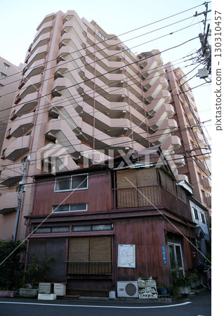 公寓大樓及獨立式住宅 公寓大樓及獨立式住宅 130310457