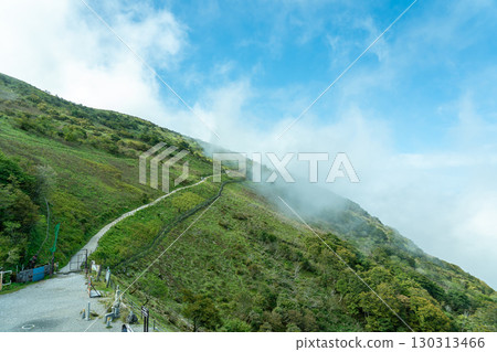 Sekigahara Town, Gifu Prefecture: The hiking trail from the Ibukiyama Driveway parking lot to the summit Sekigahara Town, Gifu Prefecture: The hiking trail from the Ibukiyama Driveway parking lot to the summit 130313466