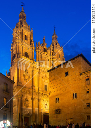 View of Cathedral of Salamanca in night time. Castile and Leon. Salamanca. Spain View of Cathedral of Salamanca in night time. Castile and Leon. Salamanca. Spain 130313824