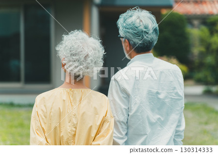 老年夫婦的家 130314333