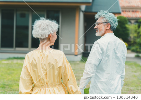 Elderly couple's home 130314340