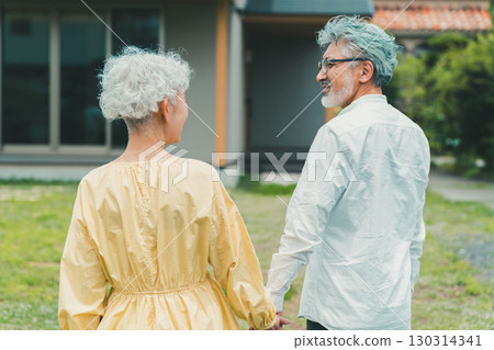 Elderly couple's home 130314341