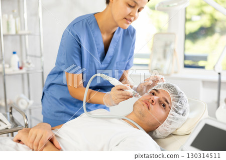 doctor refines hydrogen oxygen cleaning 130314511