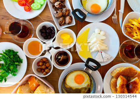 Delicious halal breakfast at the hotel 130314544