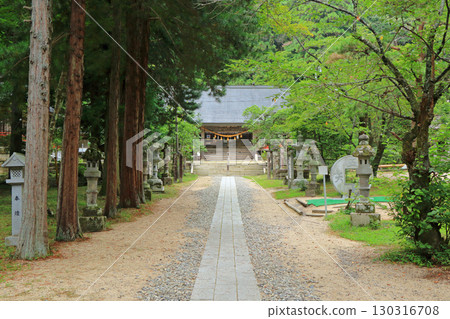 Ariakesan Shrine Azumino City, Nagano Prefecture 130316708