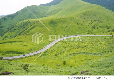 Oita Prefecture, Yufuin, Mount Yufu, Yamanami Highway 130316798