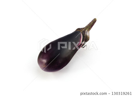 eggplant white background 130319261