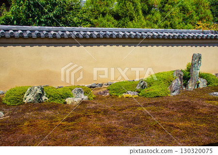 【京都風光】龍源院：獨特而令人印象深刻的禪宗花園 130320075