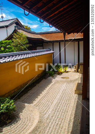 【京都風光】龍源院:獨特而令人印象深刻的禪宗花園 【京都風光】龍源院:獨特而令人印象深刻的禪宗花園 130320092